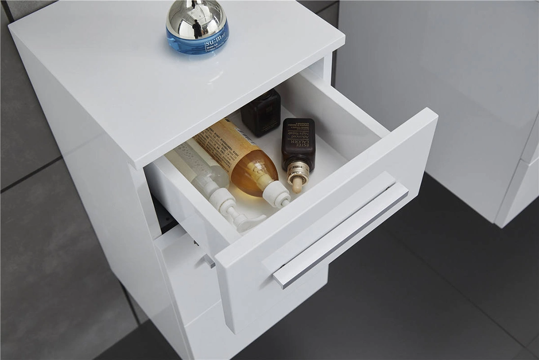 Gabinete de baño de bañera de pintura de estilo europeo de 23 pulgadas, gabinete de baño pequeño individual montado en la pared con gabinete lateral